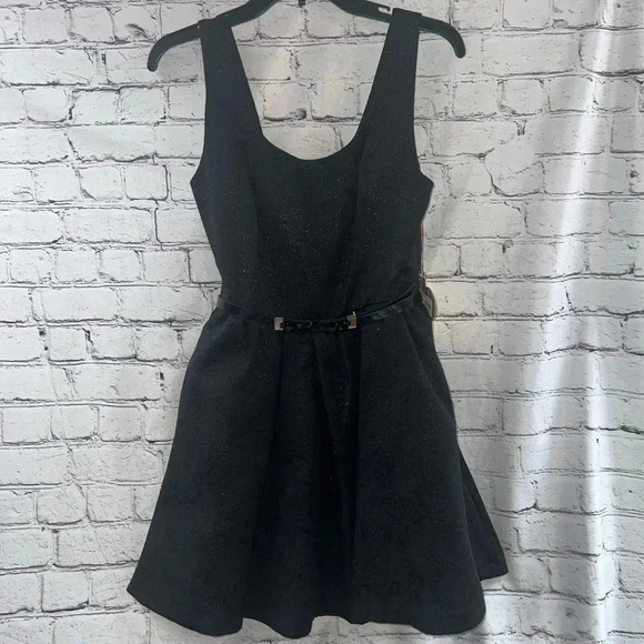 Princess Vera Wang Black A-Line Round Neck Juniors‎ Mini Homecoming Dress Size 9 - Picture 1 of 8